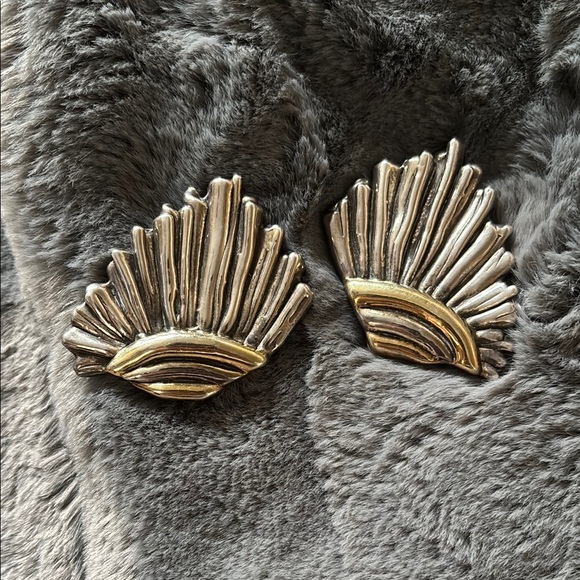 David Varsano Vintage Brutalist Sterling and Brass Fan Shaped Earrings Clip Ons - Picture 5 of 8
